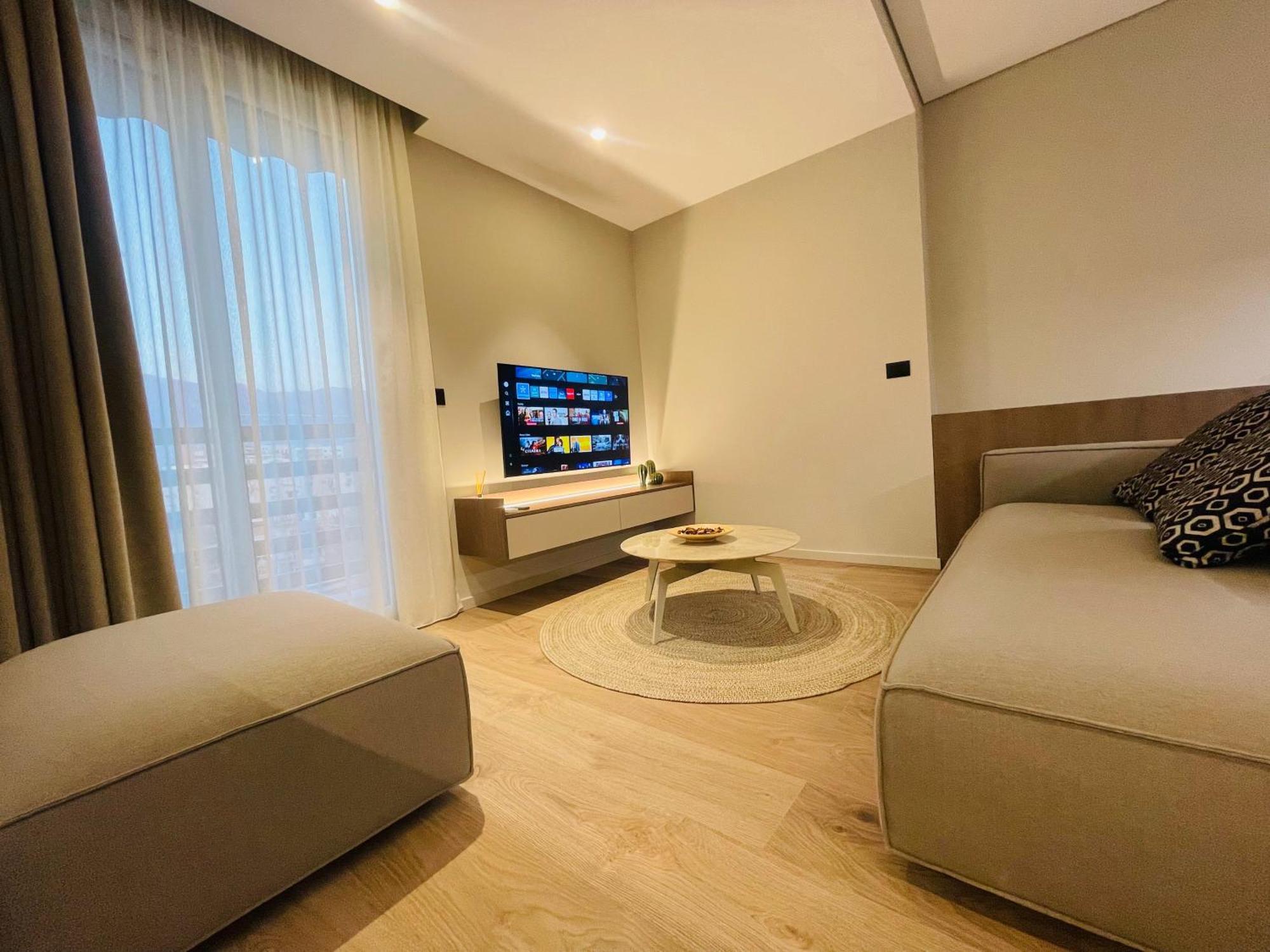 Two Steps Apartments Tirana Exterior foto