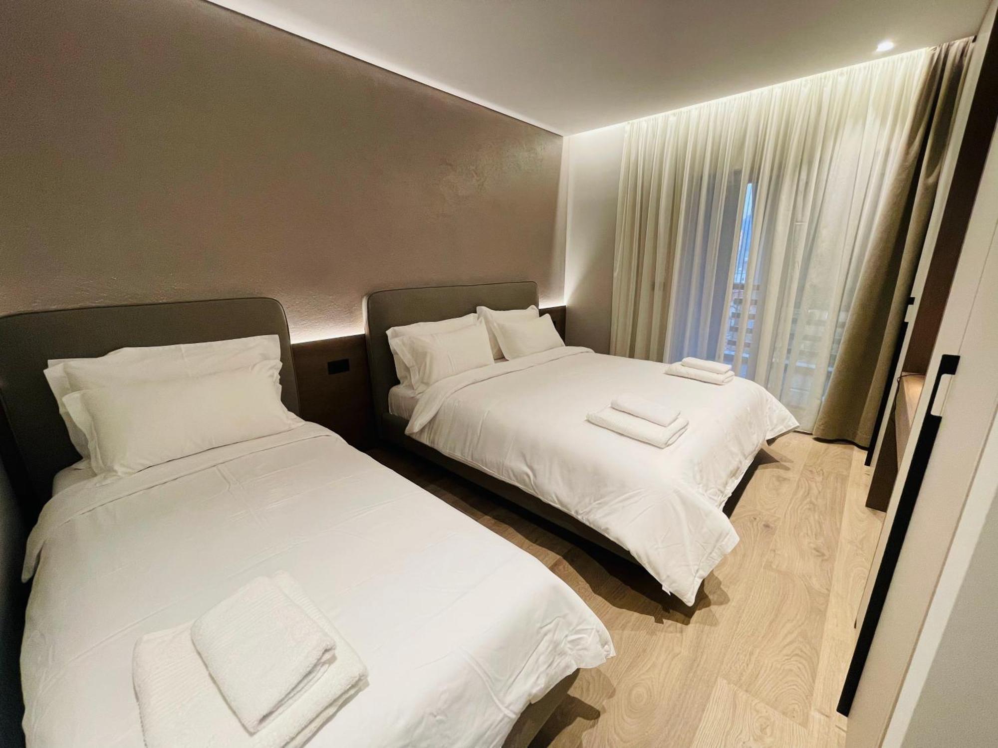 Two Steps Apartments Tirana Exterior foto